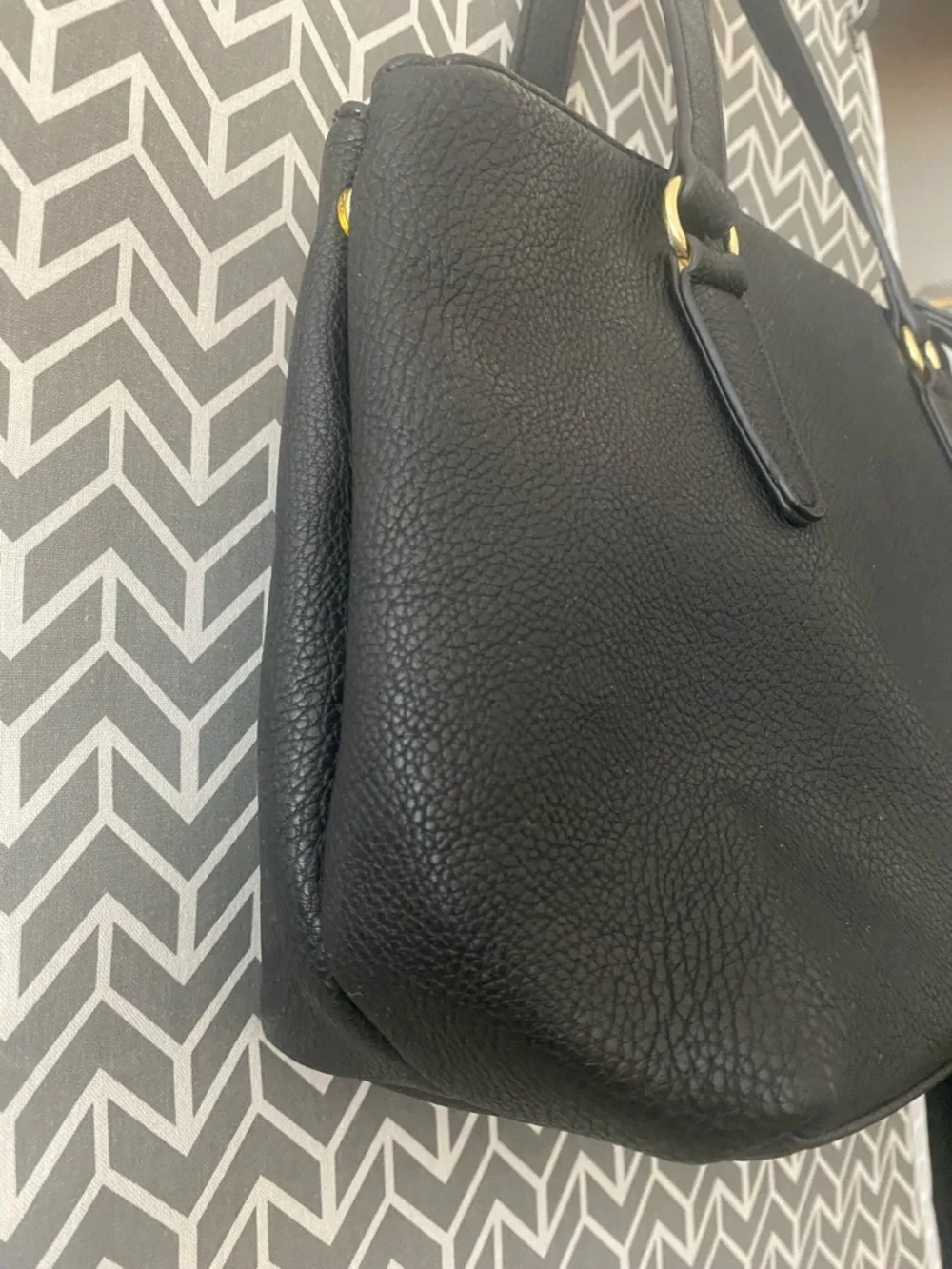 Black Handbag As Shown Excel. Cond.
